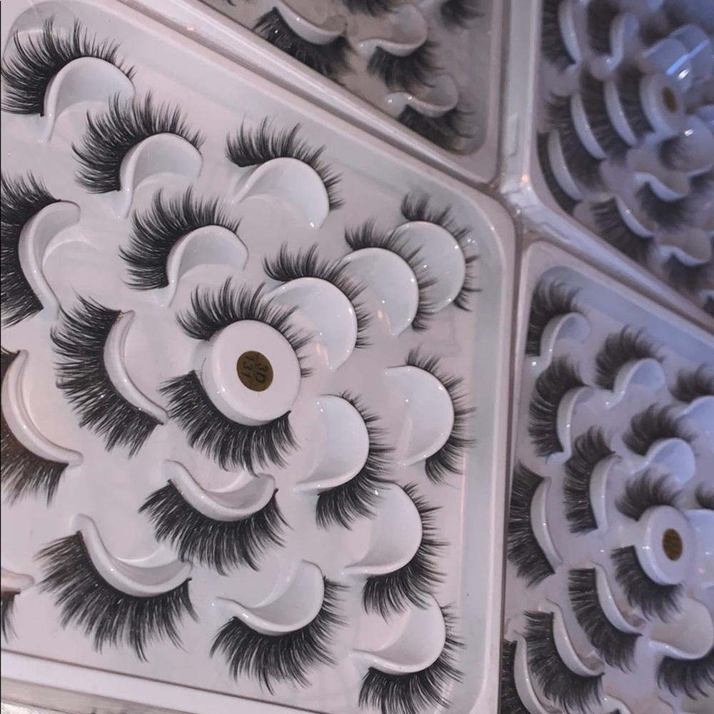 Eyelashes
